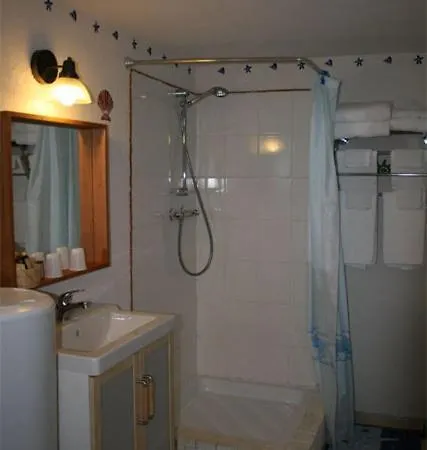 Couette-café La Maison Jaune