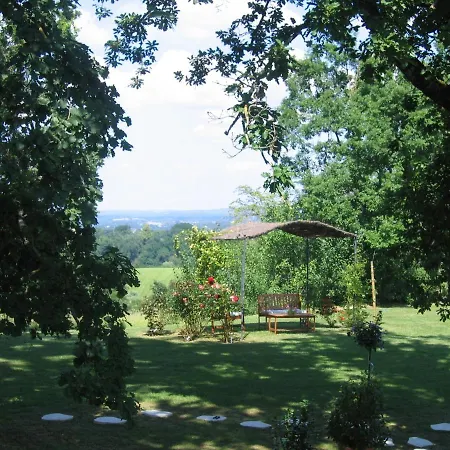 La Maison Jaune Couette-café 3*