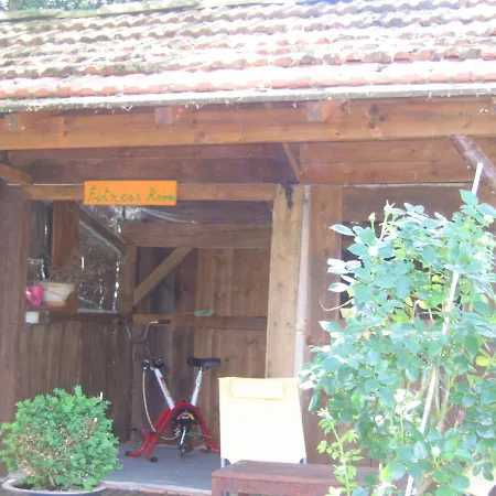 La Maison Jaune 3*