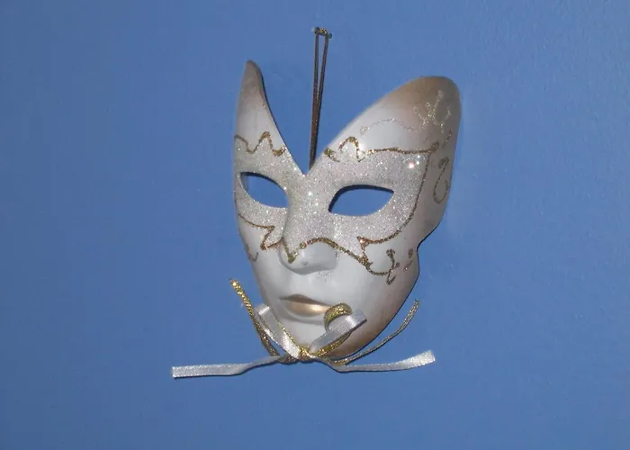 La Maison Jaune Frühstückspension 3*